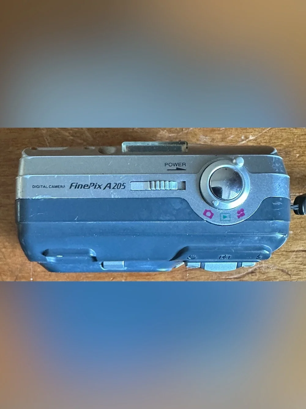 Fujifilm FinePix A Series A205 2.0MP Compact 1.5